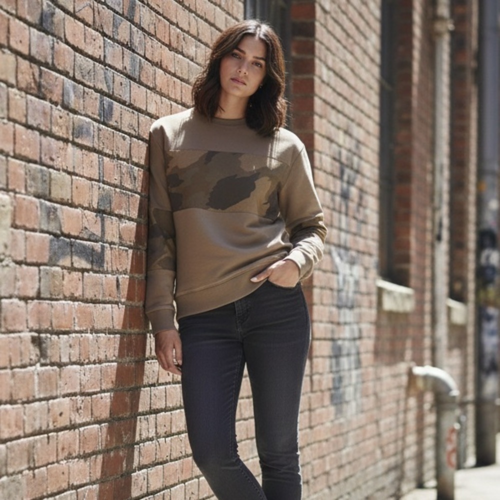 colorblock camouflage crewneck- Zara size small